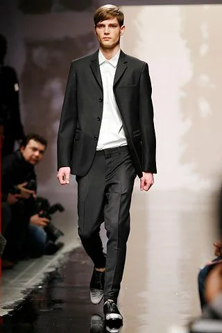 Look 16